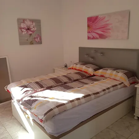 Appartamento Iris Pool And Garden *