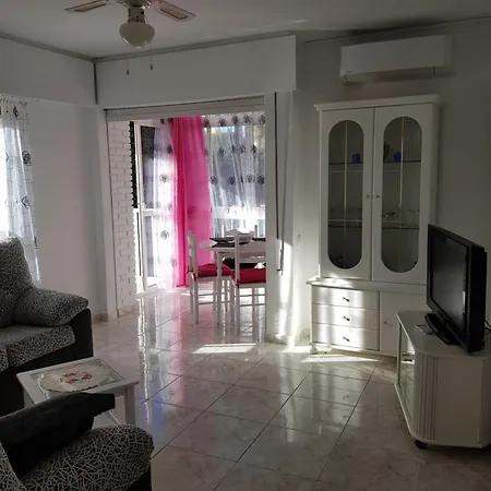 Iris Pool And Garden Apartment